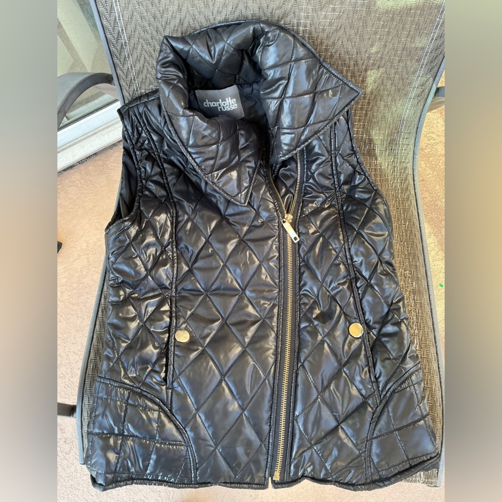 Charlotte Russe Black Quilted Vest